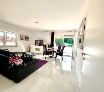 Matulji odličan stan za najam - cover