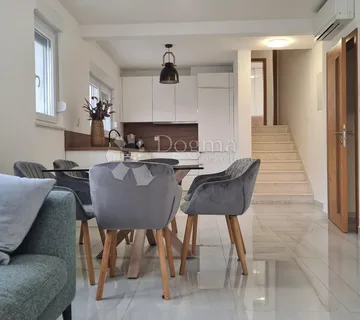 Trosobni stan Brodarica(Mocire) - cover