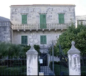 KUĆA, JEDINSTVENI LJETNIKOVAC,ZATON - cover