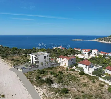 STIVAŠNICA- 1.KAT SA PREDIVNIM POGLEDOM - cover