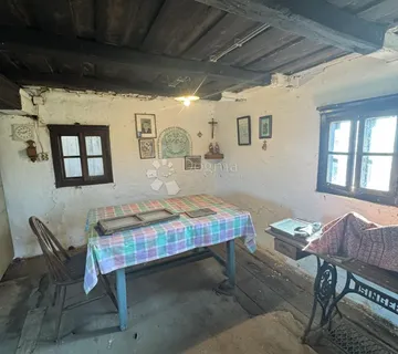 Unikatna Moslavačka drvena kuća bogate povijesti - cover