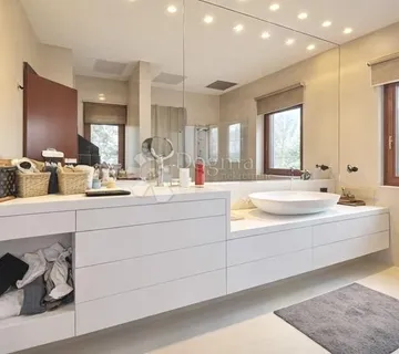 Sofisticirani luksuz s bazenom na Pantovčaku - cover