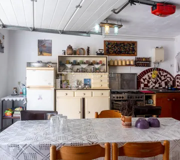 Medulin, predivna kamena kuća - cover