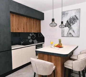 Predivan stan u centru Opatije - cover