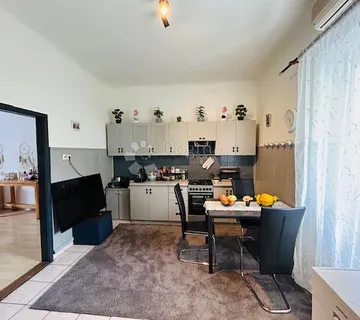 Samo u Dogmi - Prostran 2SKL stan na Turniću - cover