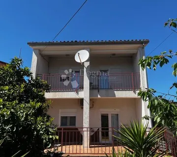 Lijepa kuća s poslovnim prostorom u Puli - cover
