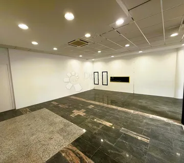 Poslovni prostor u Koprivnici – idealna lokacija za Vašu djelatnost! - cover