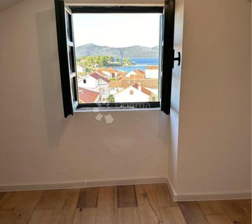 Kamena kuća s panoramskim pogledom na more u nautičkoj oazi - cover