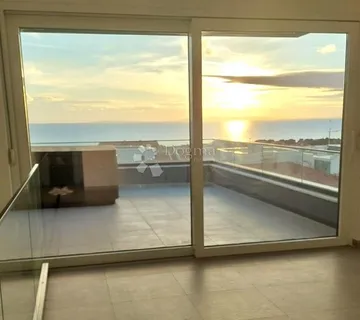 Luksuzan stan u novogradnji s pogledom na more - uredna dokumentacija - cover