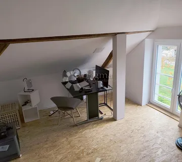 Dom u koji dolazite samo s koferima – moderna oaza mira u tramvaj zoni! - cover