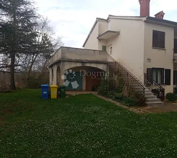 INVESTICIJSKA PRILIKA – kuća i zemljište u blizini Poreča - cover