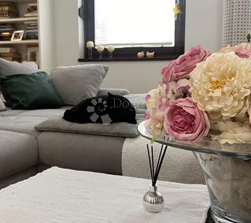 ZAGREB - stan u rekreacijskoj zoni - cover