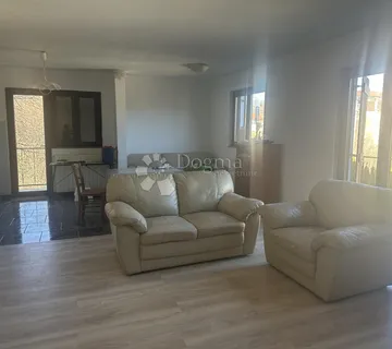 MATULJI ETAŽA SA OKUĆNICOM - cover