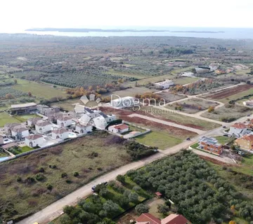VODNJAN – RIJETKOST NA TRŽIŠTU! GRAĐEVINSKO ZEMLJIŠTE 2.080 m²  S POGLEDOM NA MORE - cover