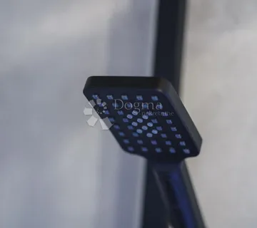 TRIBUNJ - PREKRASNA KAMENA VILLA SA BAZENOM - cover