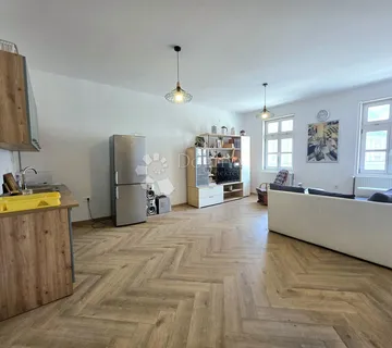 PRODAJA, Stan, Karlovac, NKP 61 m2, Centar - cover