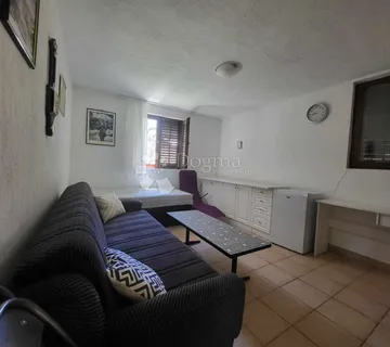 Prilika! Kuća 73m2 blizu mora - Kavran - cover