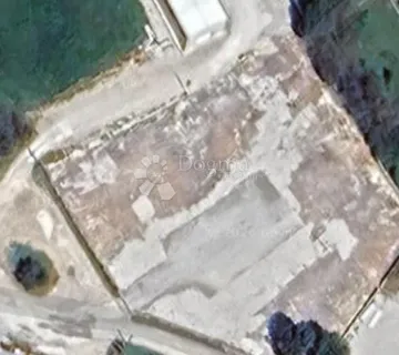 NAJAM - teren 4000 m2, otvoreno skladište, Galižana - cover