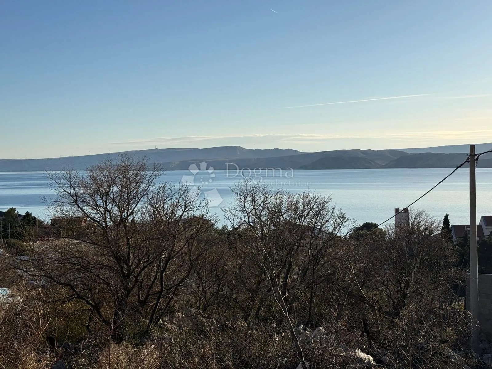 APARTMAN S DVJE TERASE I POGLEDOM NA MORE - cover