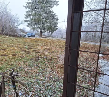 Blindirana Vikendica bez susjeda - cover