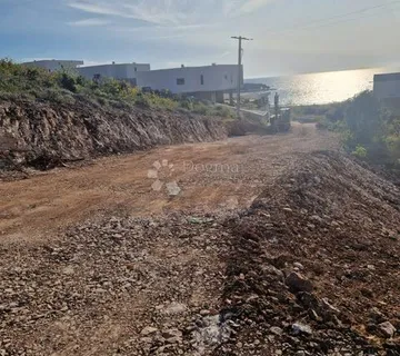 PRIMOŠTEN, građevinsko zemljište - 200 metara od mora  - cover