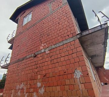 Vaš budući dom ili projekt- velika kuća na 4 etaže u Vukovaru! - cover