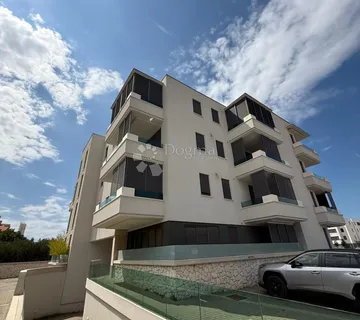 MODERNA NOVOGRADNJA VITRENJAK - ZADAR - cover