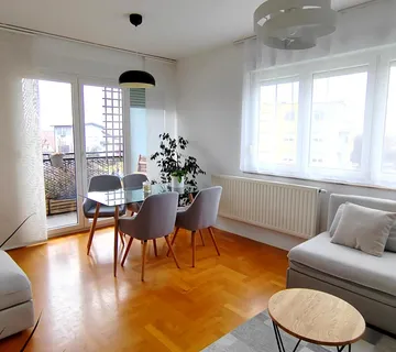 Komforan  četverosoban stan 70 m2 !!! - cover