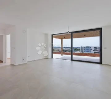 NAJPOŽELJNIJA NOVOGRADNJA U GRADU - STAN B-P-D, PRIZEMLJE S VRTOM - cover