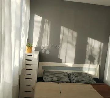 Velika Gorica - sami centar, stan na izvrsnoj lokaciji - cover