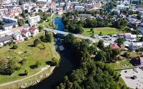 PRODAJE SE GRAĐEVINSKO ZEMLJIŠTE GOSPIĆ  - cover