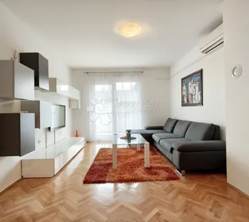 ŠKURINJE - odmah dostupan i useljiv stan - cover