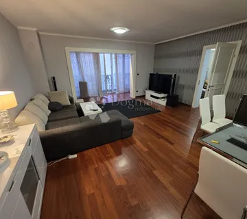 Na prodaju prostran 2-sobni stan u elitnom naselju Pantovčak / Medvešćak - cover