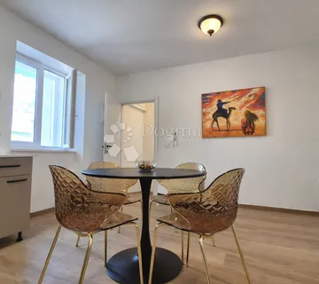 CENTAR TROGIRA - cover