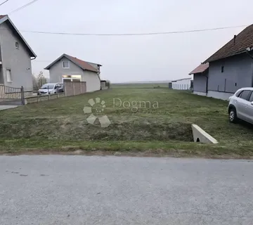 Ne propustite - zemljište 800 m² blizu Osijeka! - cover