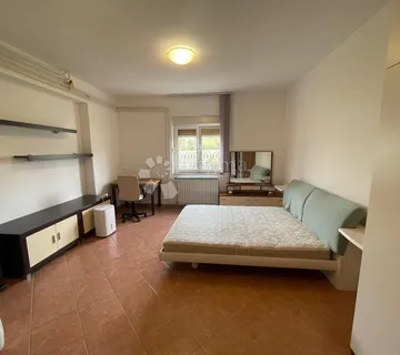 PRILIKA!!! Dobar stan za najam za 400 eur - cover