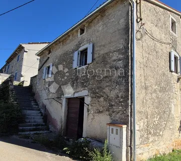 Adaptirana kamena kuća nedaleko Višnjana - cover