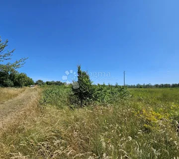Građevinska parcela 500m od mora - cover