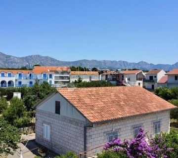 Kuća sa 2 stana, Hvar, Sućuraj - cover