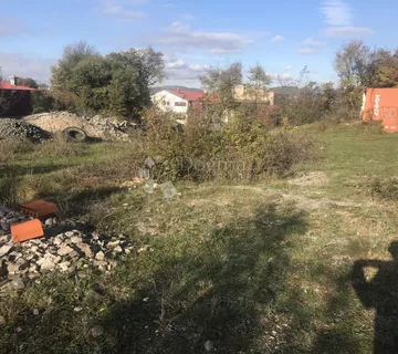 KUKULJANOVO TEREN 1582M2 ZA NAJAM - cover