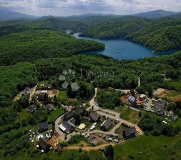 Zemljište kod jezera Kozjak, Plitvice - cover