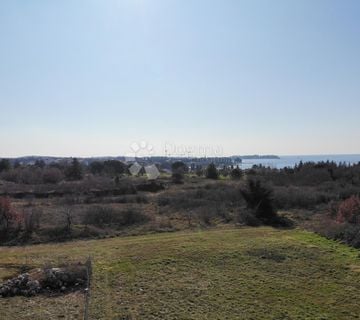 POREČ - građevinsko zemljište za izgradnju stambene zgrade - cover