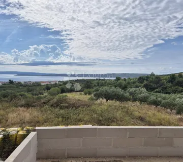 Zemljište 2200m2 sa kućom 423m2 - cover