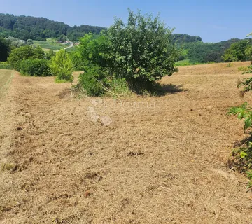 Građevinsko zemljište od 3697m² 4 min od Pregrade - cover