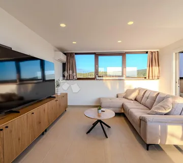 TURANJ - PENTHOUSE S POGLEDOM NA MORE - cover