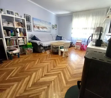 Podmurvice, praktičan stan na dobroj lokaciji - cover
