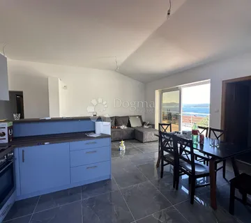 Kuća sa 6 apartmana 550m2 u blizini mora  - cover