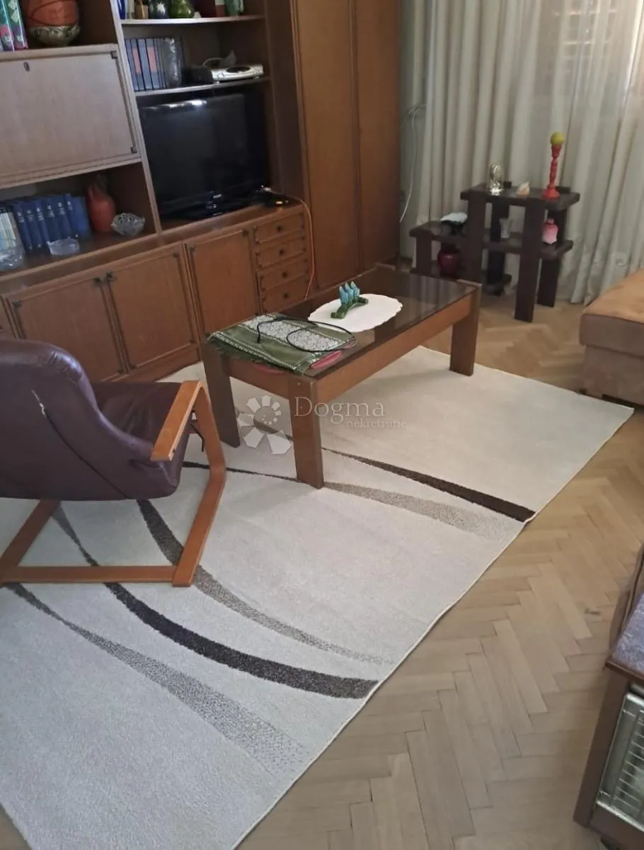 Prilika! Stan Baldekin - cover