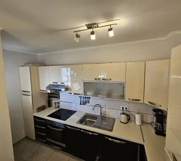 Jednosoban komforan stan s pogledom na more! Okrug Gornji  o. Čiovo - cover