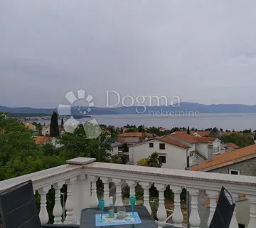 KRK,MALINSKA -Apartman 3S+DB,terasa,tri parking mjesta - cover